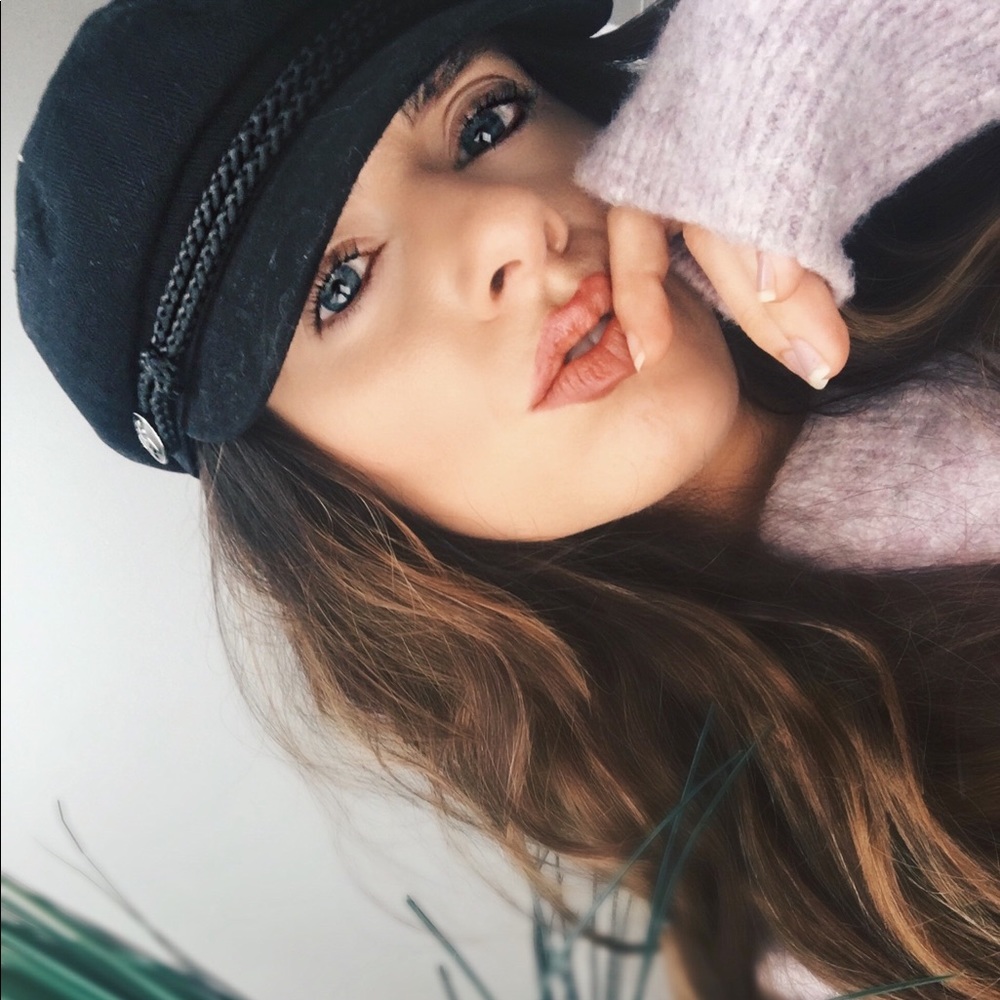 H I , I ' M  C E L E S T E !